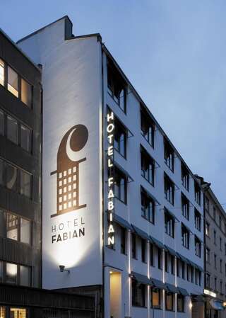 Отель Hotel Fabian Хельсинки-0